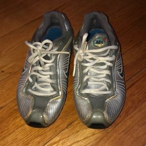 2008 Nike Air Max Medallion Vintage